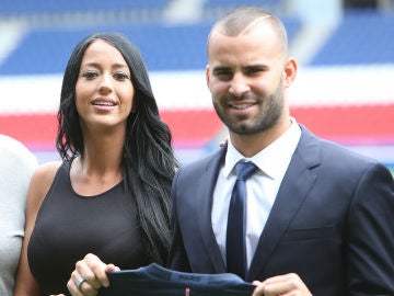 Aurah Ruiz y Jes&eacute;, cuando &eacute;l fich&oacute; por el PSG