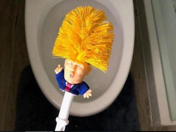 Escobilla de baño de Donald Trump