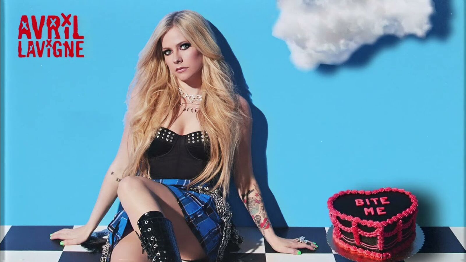 El regreso punk de Avril Lavigne, ‘Bite me’, ha enfrentado a base de memes a Millennials y Gen-Z