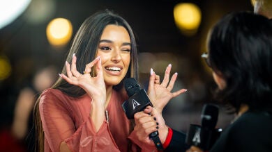 Esta es la razón por la que Ricky Edit eclipsó a Marta Díaz durante la alfombra roja de los premios ESLAND