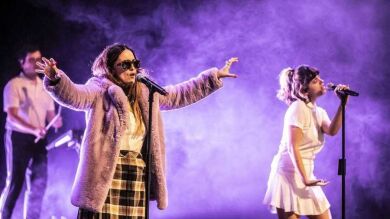 El baño de humildad de un taxista a Rigoberta Bandini: 