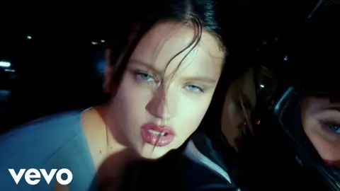 Rosalía en su videoclip de 'Saoko'. Rosalía en su videoclip de 'Saoko'.