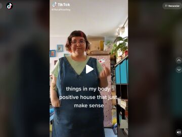 Una mujer comparte rincones de su casa "body-positive" y sirve de inspiración para los usuarios de TikTok