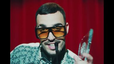 Rels B vuelve con '100 Tracks', y remueve los cimientos de la industria musical