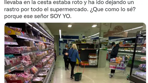 Nacho García compartió en Twitter la curiosa escena que vivió en un Mercadona al ir arrastrando un paquete de azúcar abierto Nacho García compartió en Twitter la curiosa escena que vivió en un Mercadona al ir arrastrando un paquete de azúcar abierto