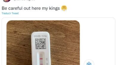 Le envía una foto de una prueba de antígenos positiva y la respuesta de su amigo tiene 500.000 'me gusta'