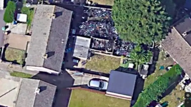 Descubren el arsenal de bicicletas robadas de un hombre gracias a una imagen de Google Earth