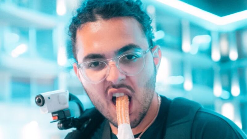 Un streamer acaba su directo amenazado a punta de pistola