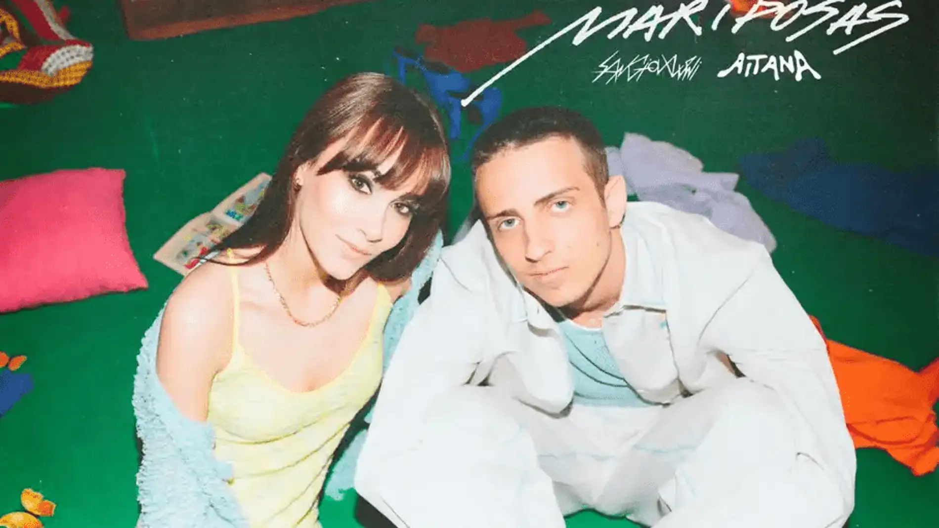 Aitana y Sangiovanni en la portada de 'Mariposas'.
