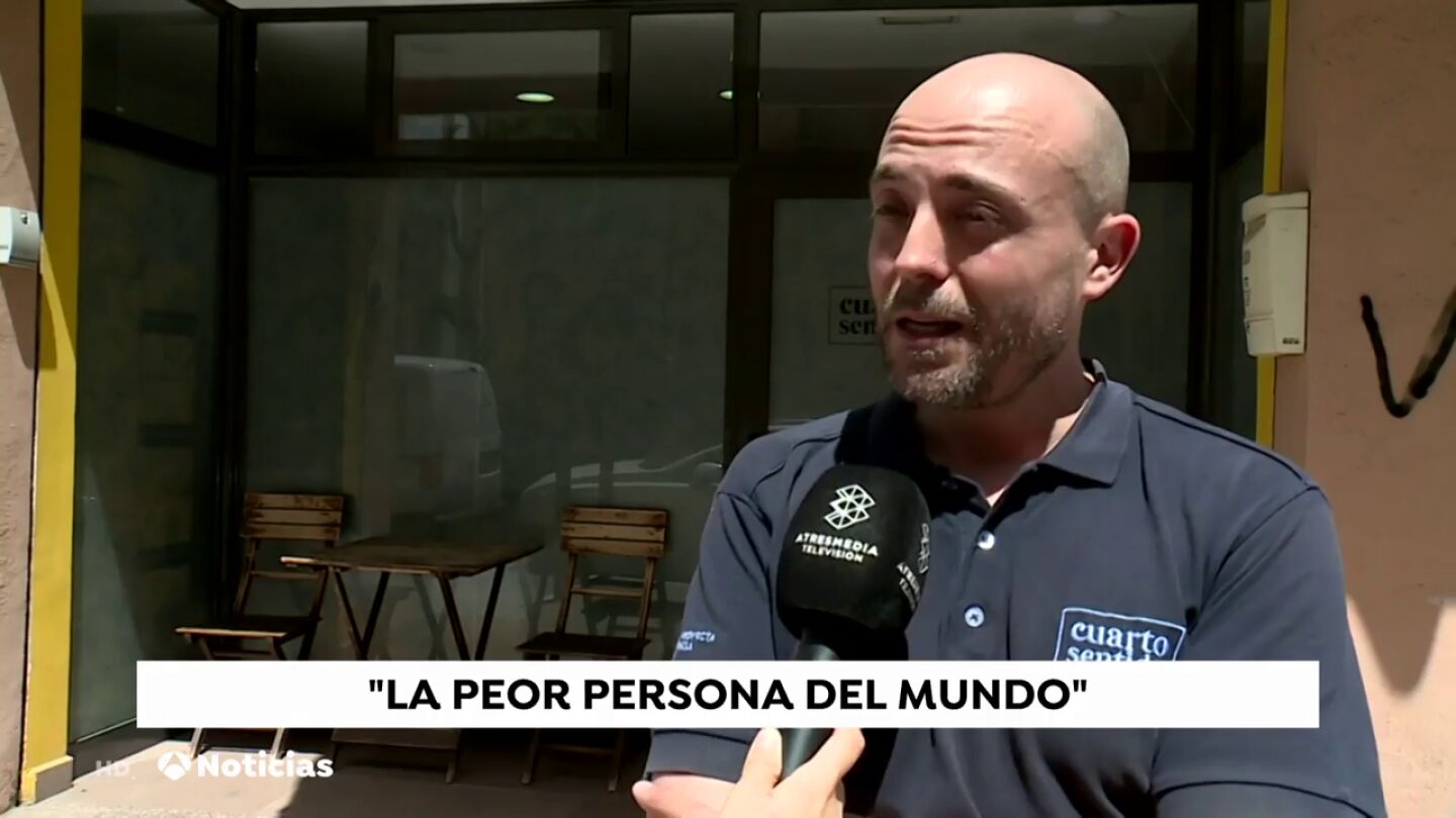 Su imagen da la vuelta al mundo como la "peor persona del mundo"