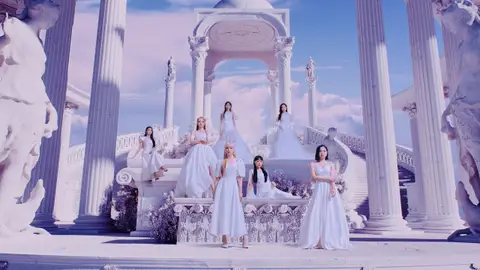 Dreamcatcher en el videoclip de 'Maison'. Dreamcatcher en el videoclip de 'Maison'.