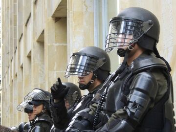 Polic&iacute;a.