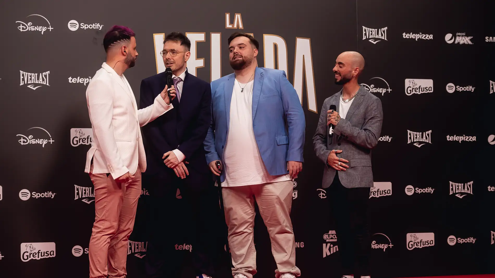 Barbe, Reven, Ibai y Agustín51, cuarteto en la alfombra roja