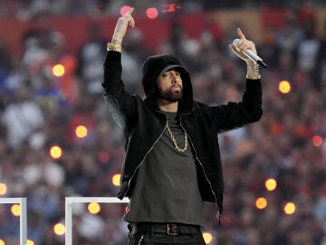 Eminem saludando a los creadores de Mi Bebito Fiu Fiu