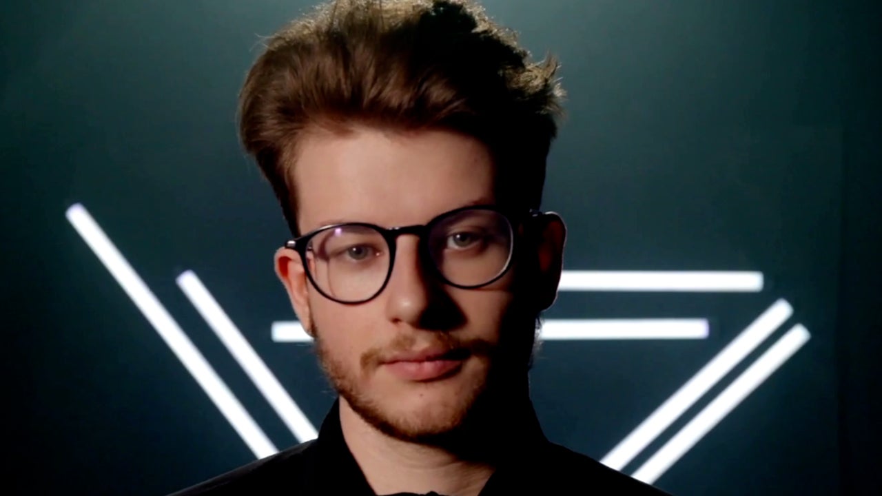 Axozer abandona el stream por la muerte de su abuelo: