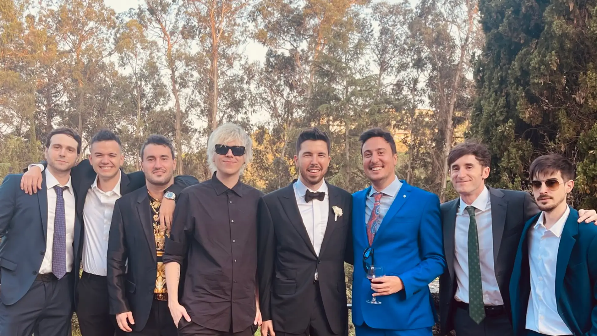 Boda Willyrex y Cristiurbi los looks de los invitados a examen (y solo