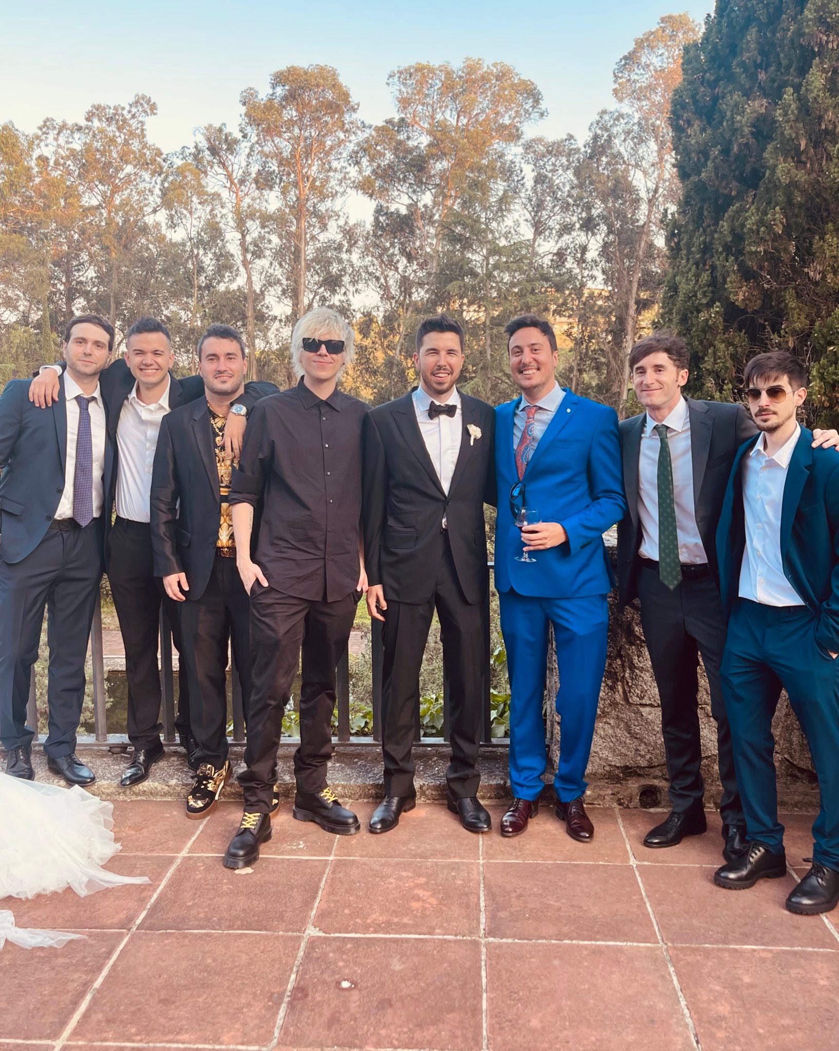 Boda Willyrex y Cristiurbi: los looks de los invitados a examen (y solo uno  se salva)