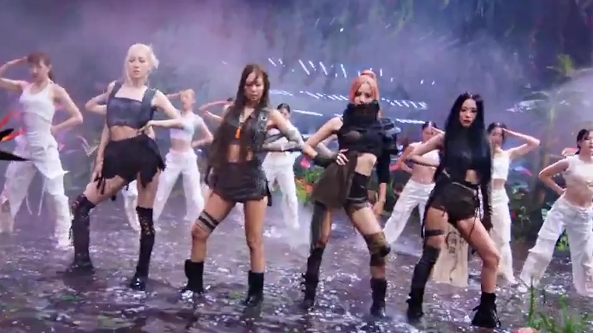 Blackpink en 'Pink Venom'.