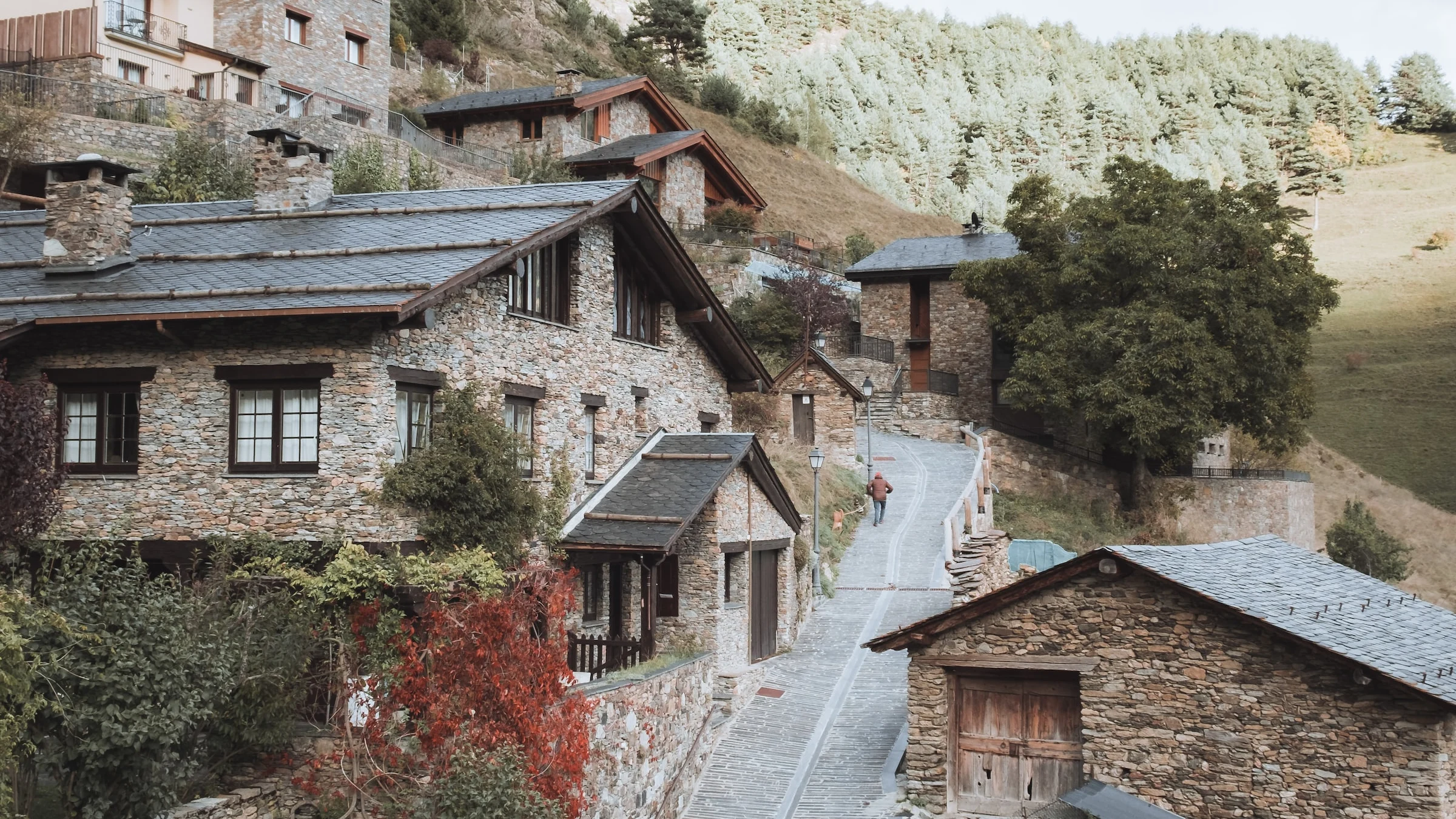 Casas t&iacute;picas andorranas
