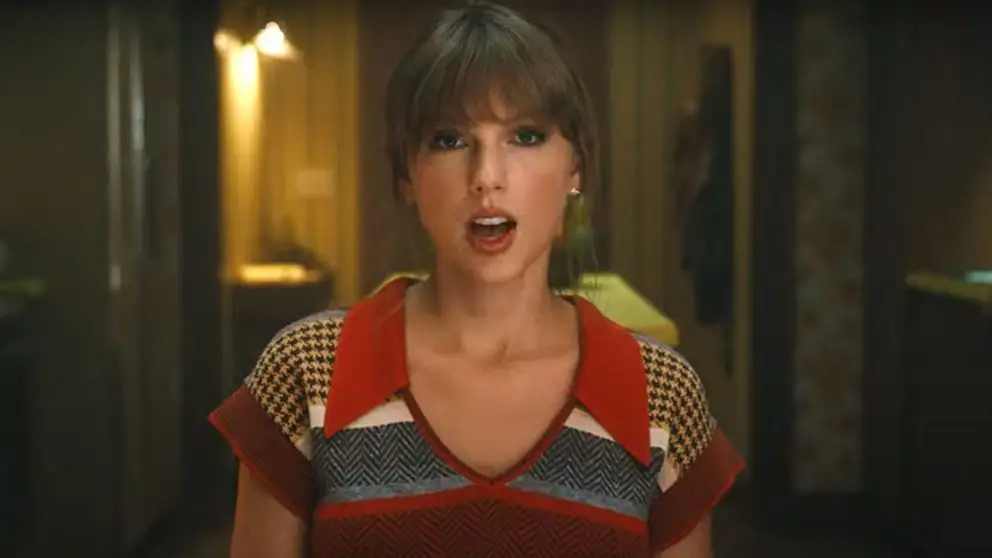 Taylor Swift en el videoclip de 'Anti-Hero'.