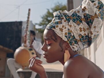 La cantante Sevana, en uno de sus videoclips.