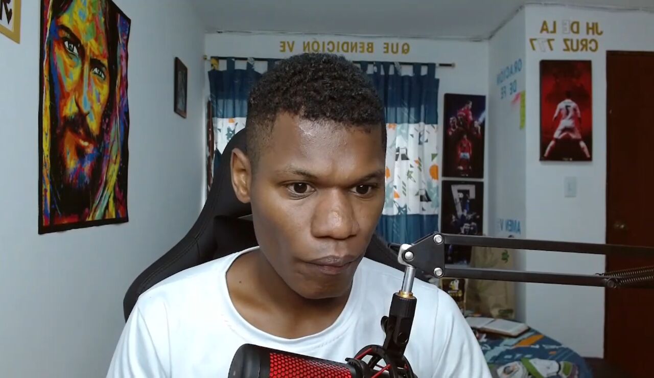 JH de la Cruz en uno de sus streams.