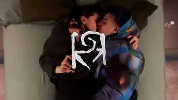 Rosalía y Rauw Alejandro en el trailer de &#39;BESO&#39;.