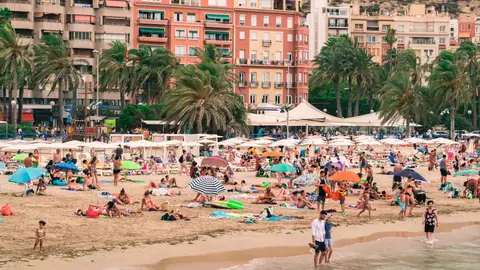 Playa del Postiguet en Alicante Playa del Postiguet en Alicante