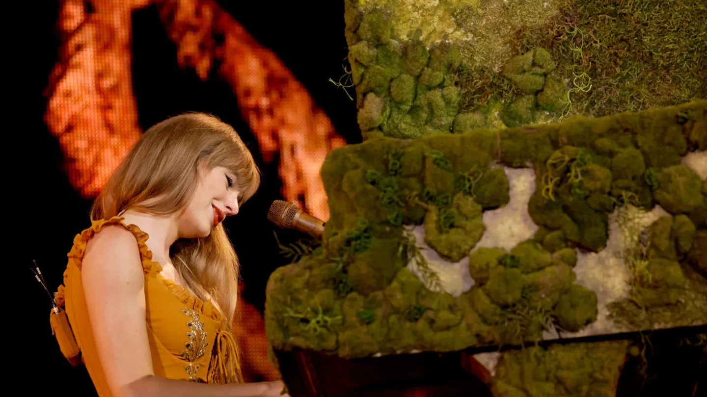 Taylor Swift durante un concierto de The Eras Tour Taylor Swift durante un concierto de The Eras Tour