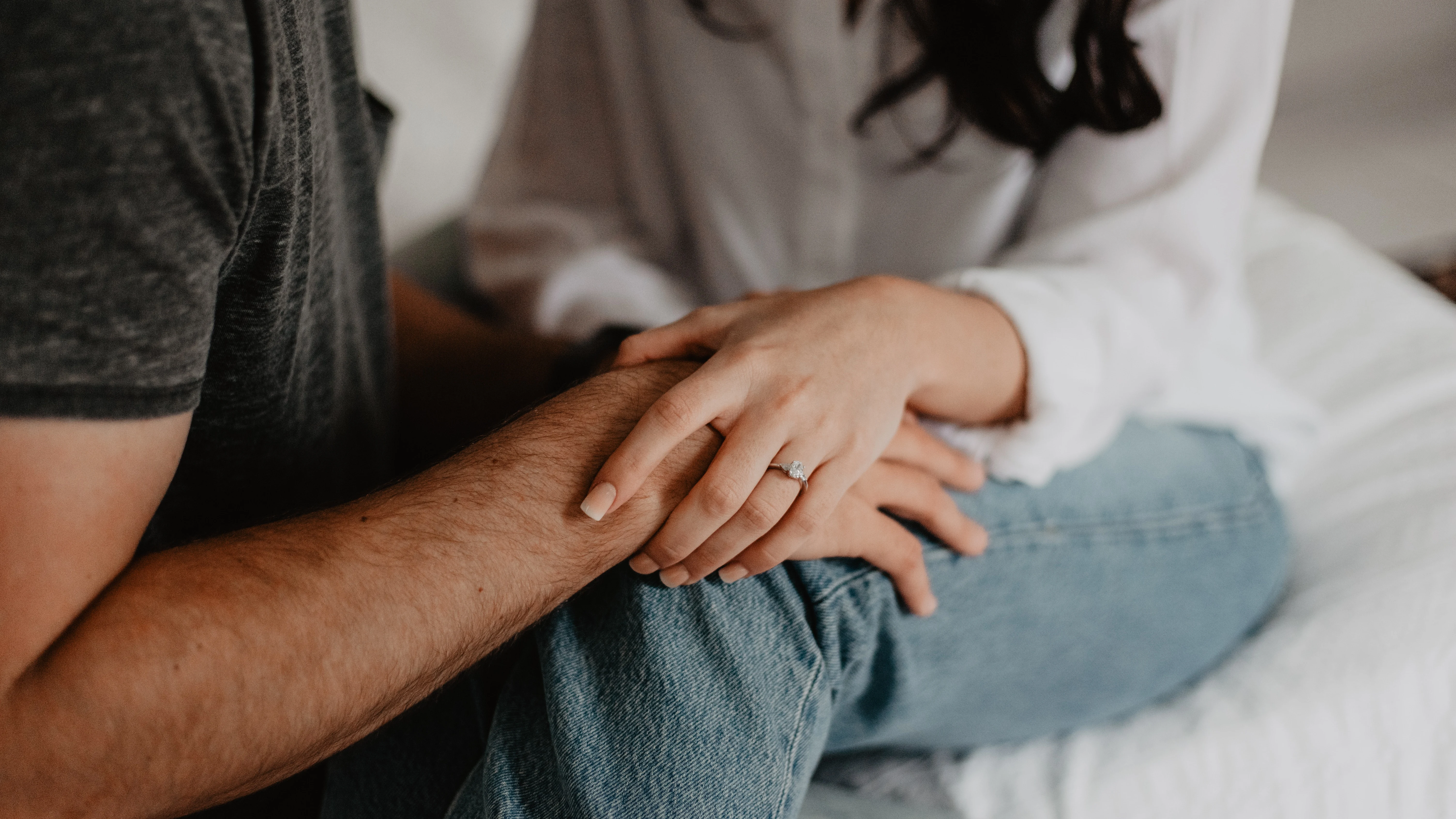 Una pareja en un momento afectivo Una pareja en un momento afectivo