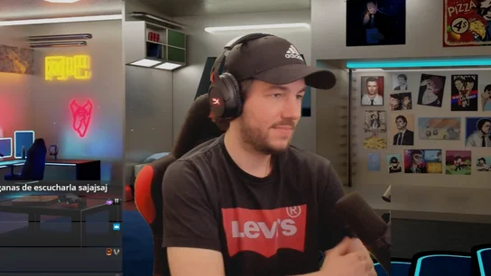 Reborn en uno de sus directos Reborn en uno de sus directos