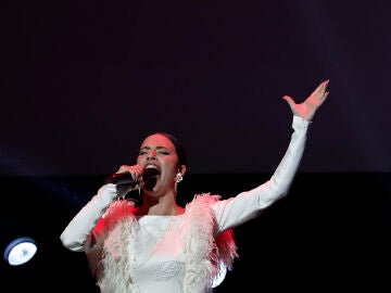 Actuación de Blanca Paloma antes de Eurovisión