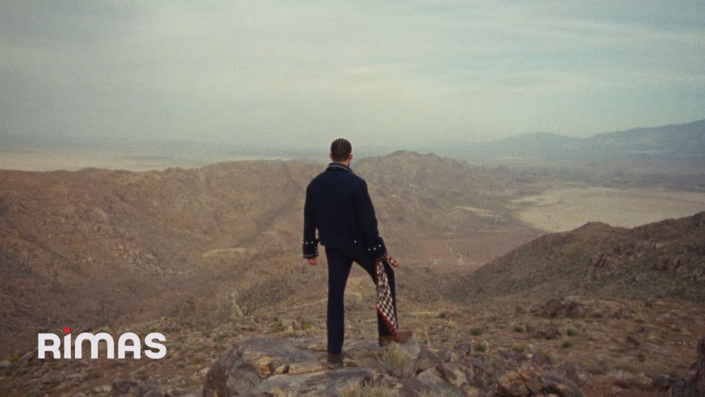 Videoclip de 'Where She Goes'.