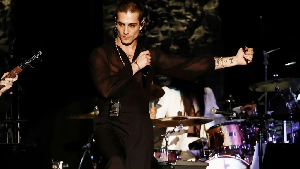 Damiano David de Maneskin en un concierto en 2023