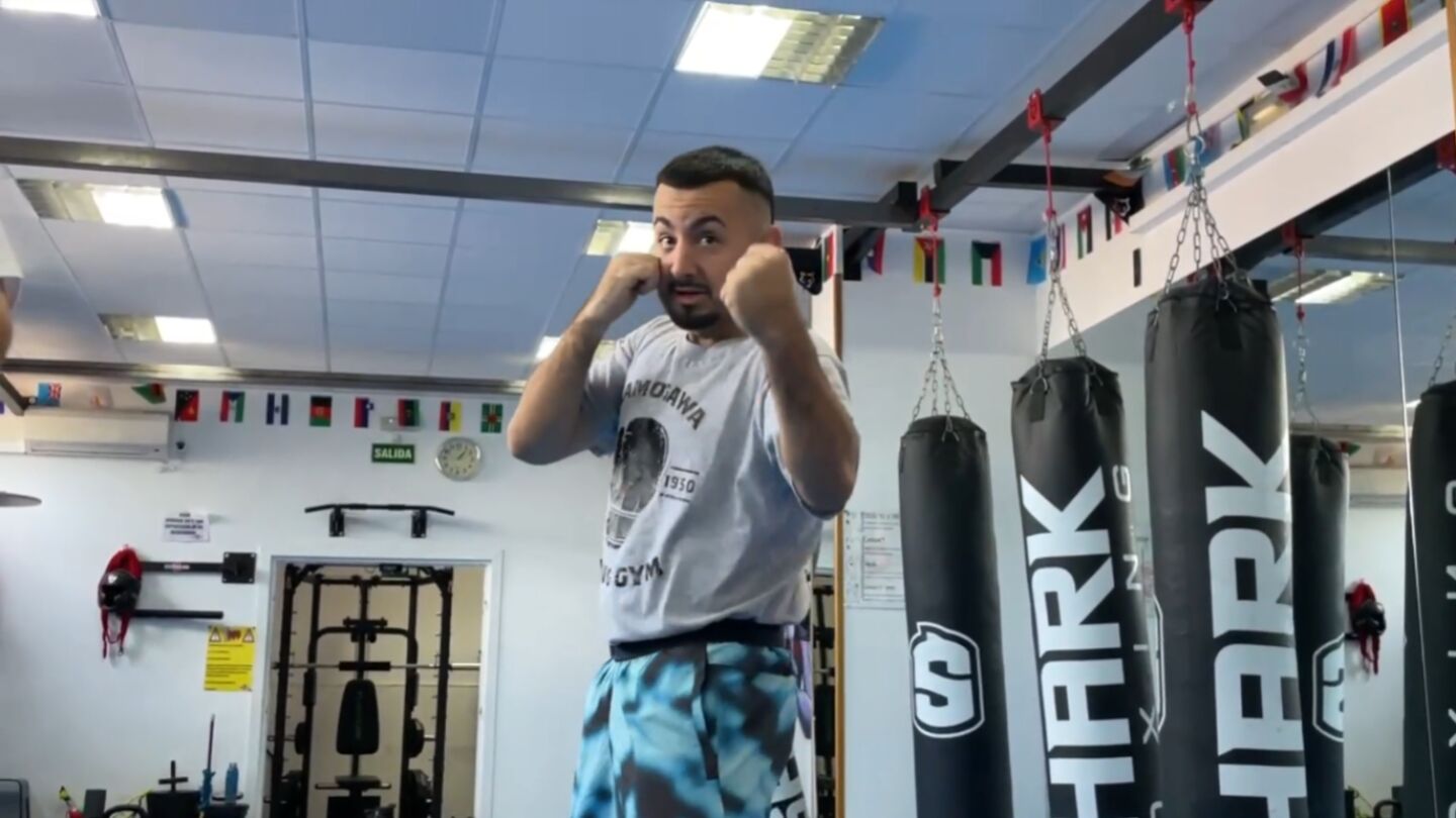 Papi Gavi durante el stream de Nil Ojeda