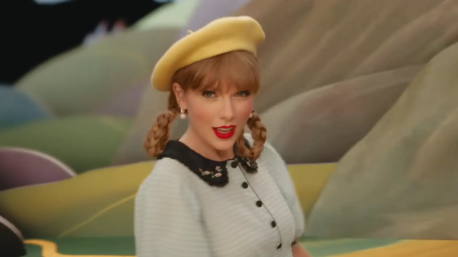 Taylor Swift en el videoclip de &#39;Karma&#39;.