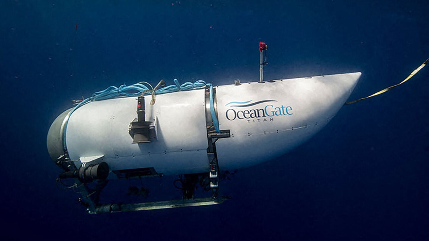 Submarino al Titanic.
