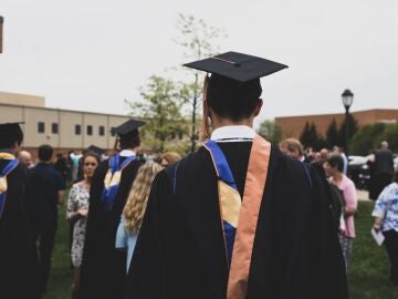 Imagen de archivo de una graduaci&oacute;n