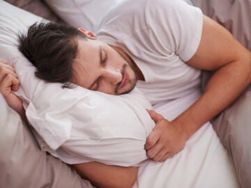 Hombre dormido.