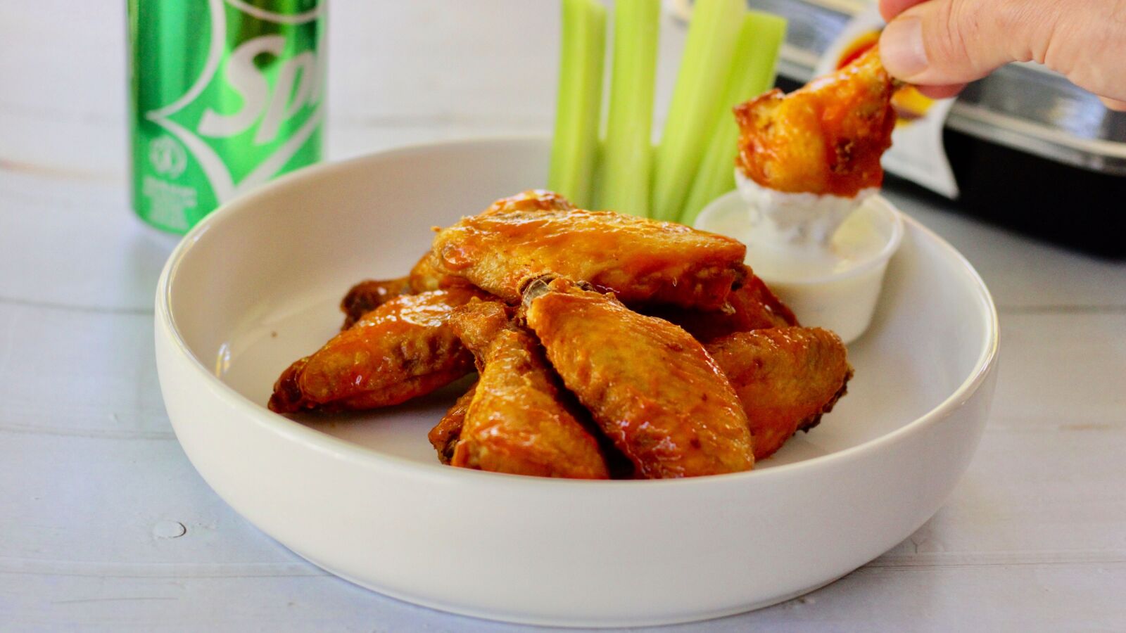 La foto de una alita de pollo vegana genera un encendido debate en Twitter: 