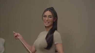 Un sujetador con pezones incluidos: Kim Kardashian divide a las redes con su nuevo producto de SKIMS