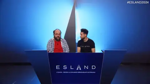 Polispol y TheGrefg en el stream sobre los Esland 2024. Polispol y TheGrefg en el stream sobre los Esland 2024.