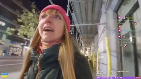 Streamer de IRL, Ira_aba, durante su viaje por Madrid. Streamer de IRL, Ira_aba, durante su viaje por Madrid.