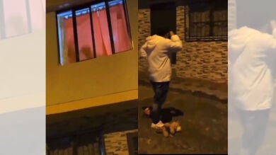 Fue a cantarle una serenata a su novia bajo su ventana, y se la encontró poniéndole los cuernos