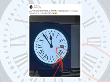 Tuit criticando el reloj por tener el cuatro escrito como IIII.