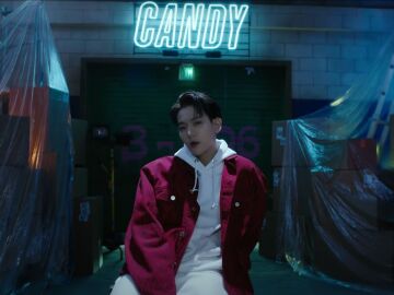 Baekhyun en el MV de Candy.