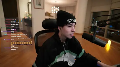 Spreen en uno de sus streams. Spreen en uno de sus streams.