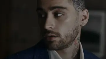 Zayn Malik en el videoclip de Better.