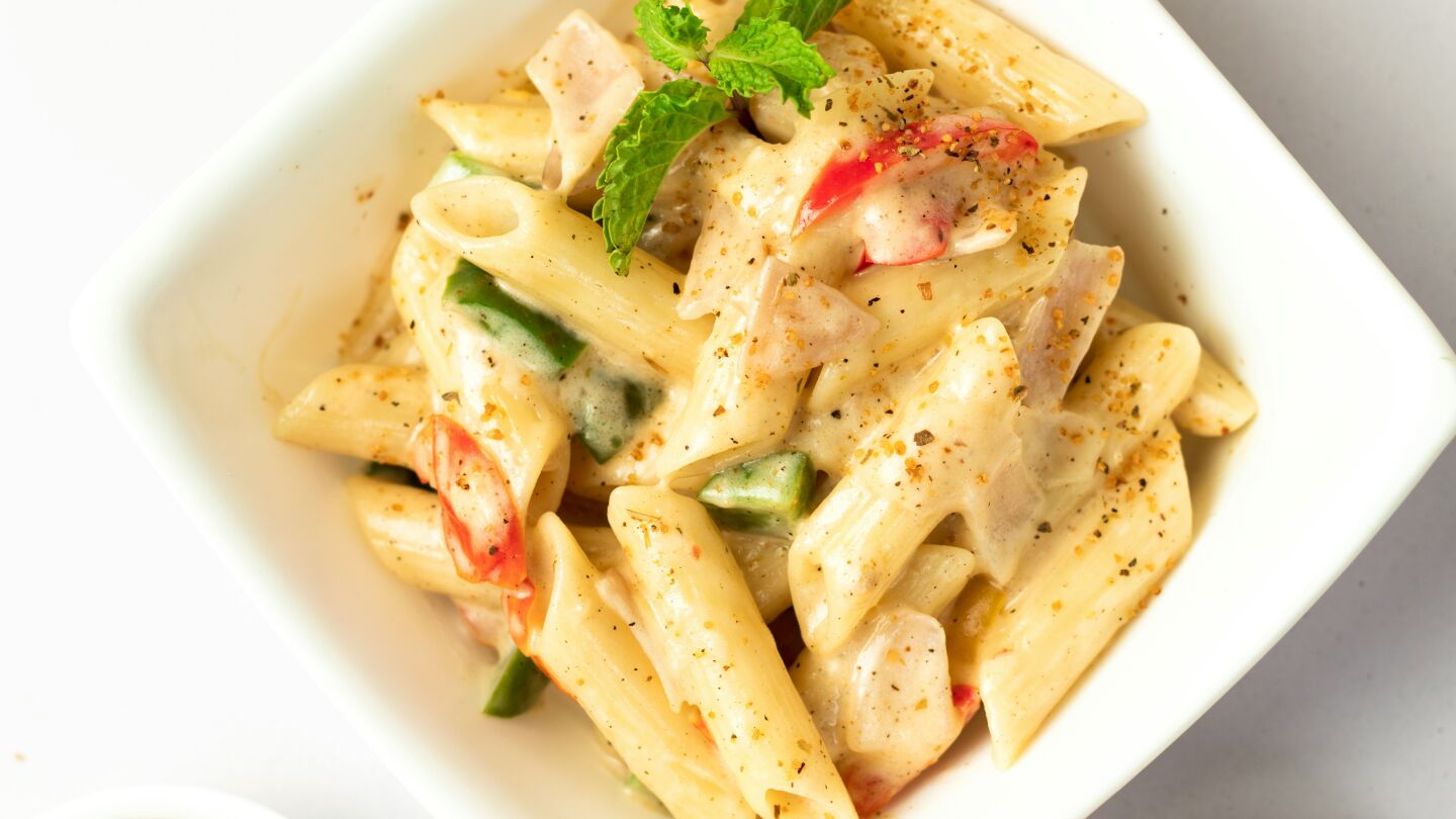 Macarrones con queso y verduras