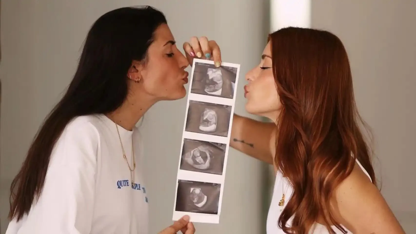 Dulceida y Alba, muy emocionadas Dulceida y Alba, muy emocionadas